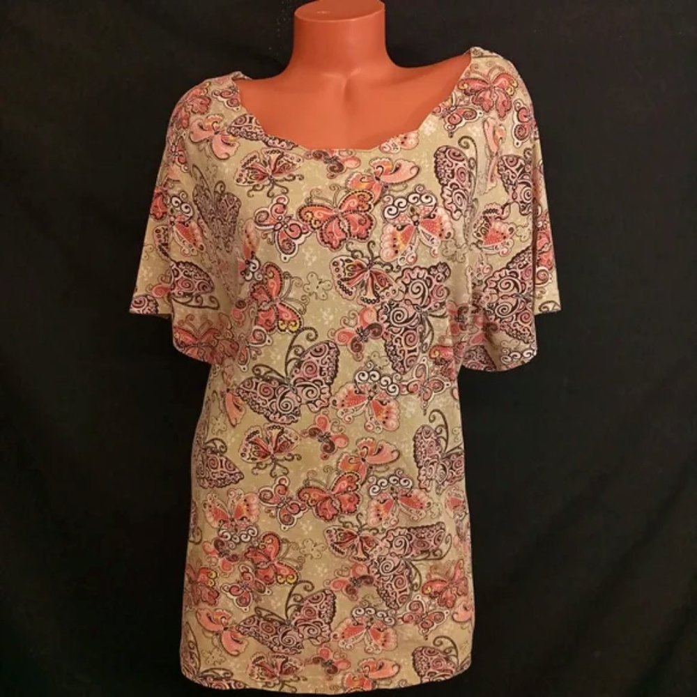 3X Butterfly print Fashion Bug scalloped neck Top